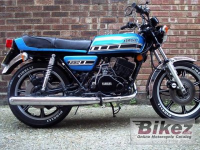 1977 Yamaha RD 250 photo